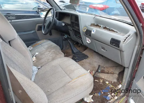 1990 Ford Ranger из США, поврежденный, VIN 1FTCR10A7LUB27021